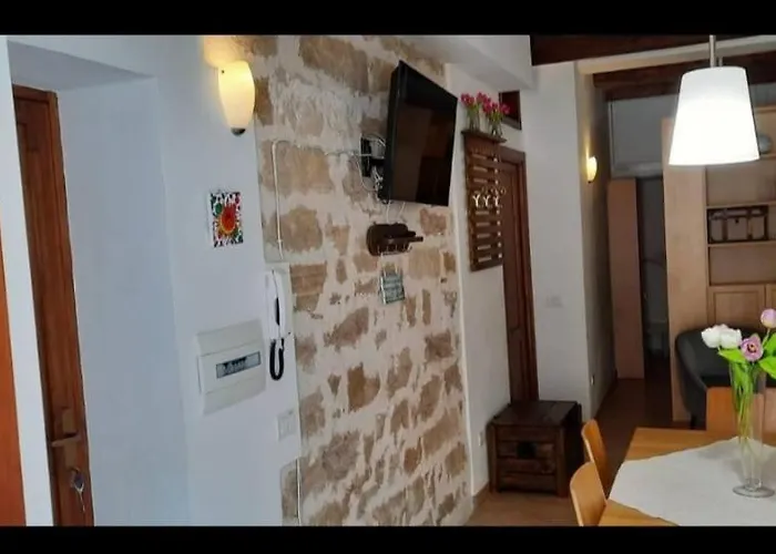 Civico 67 阿尔盖罗